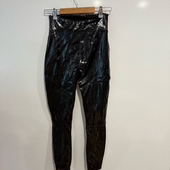 NWT Spanx - Faux Patent Leather Leggings - Classic Black - Picture 5 of 9
